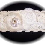 Soft Ivory Lace Wedding Ga..